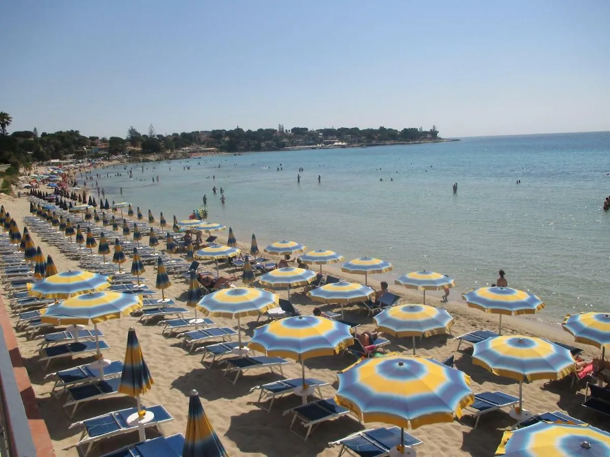 Casa vacanze Terrace&Relax Vistamare Villa Fontane Bianche